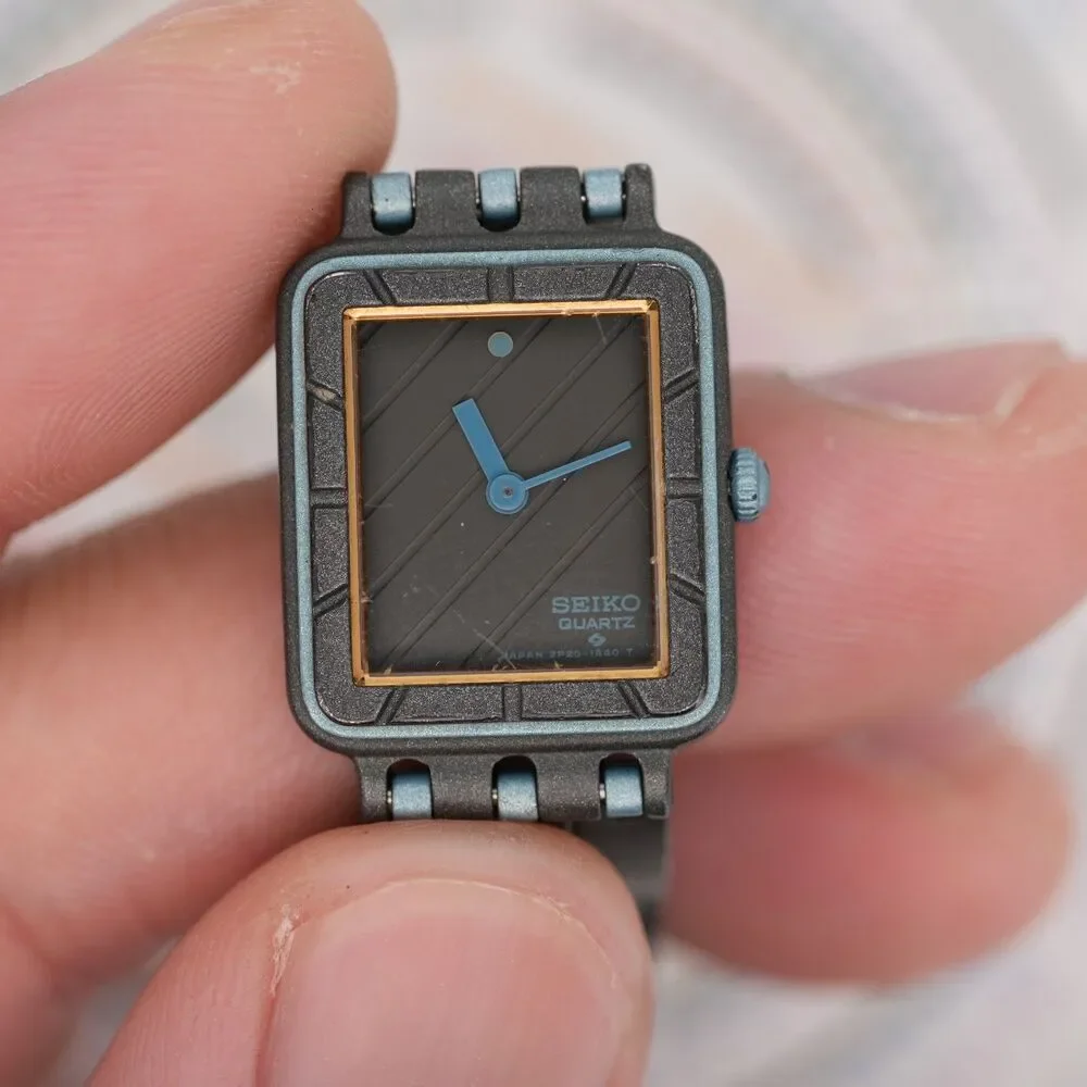 Vintage Seiko 2P20-5E90 Gray PVD Futuristic Bracelet Watch Repaired & Running